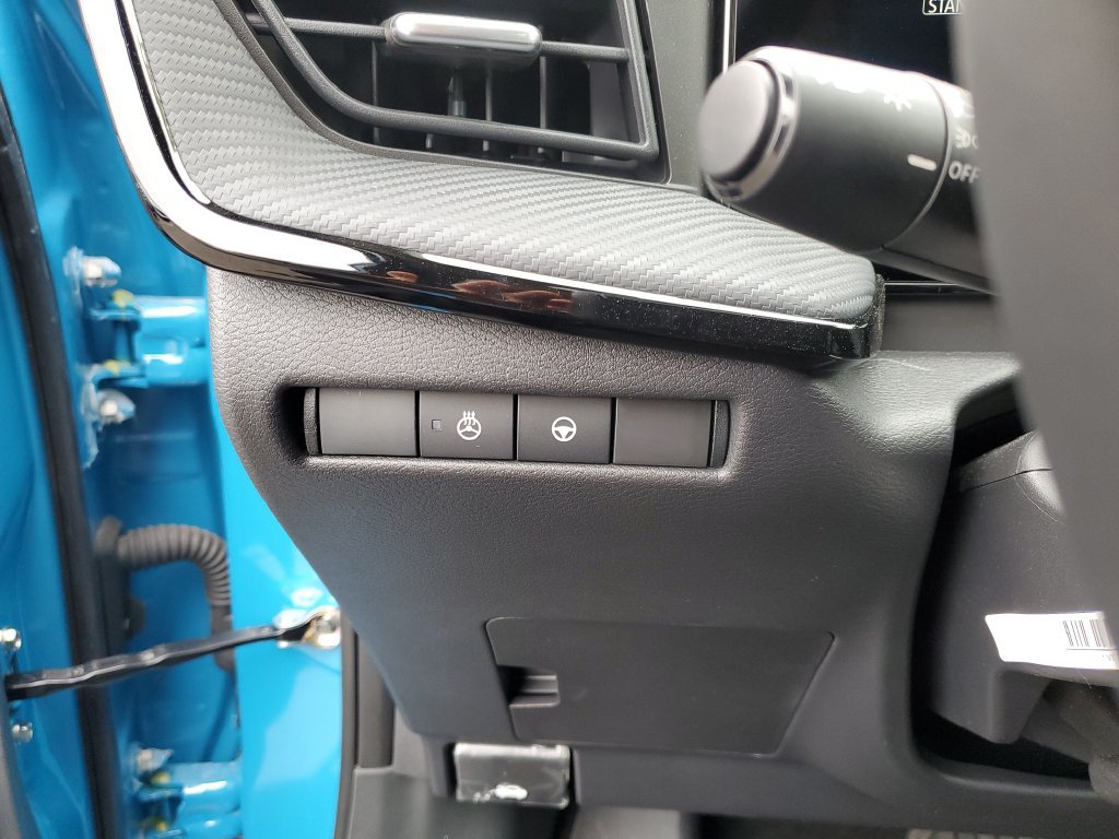 New 2027 Nissan Kicks SR w/ SR Premium Package AWD/4WD image 24