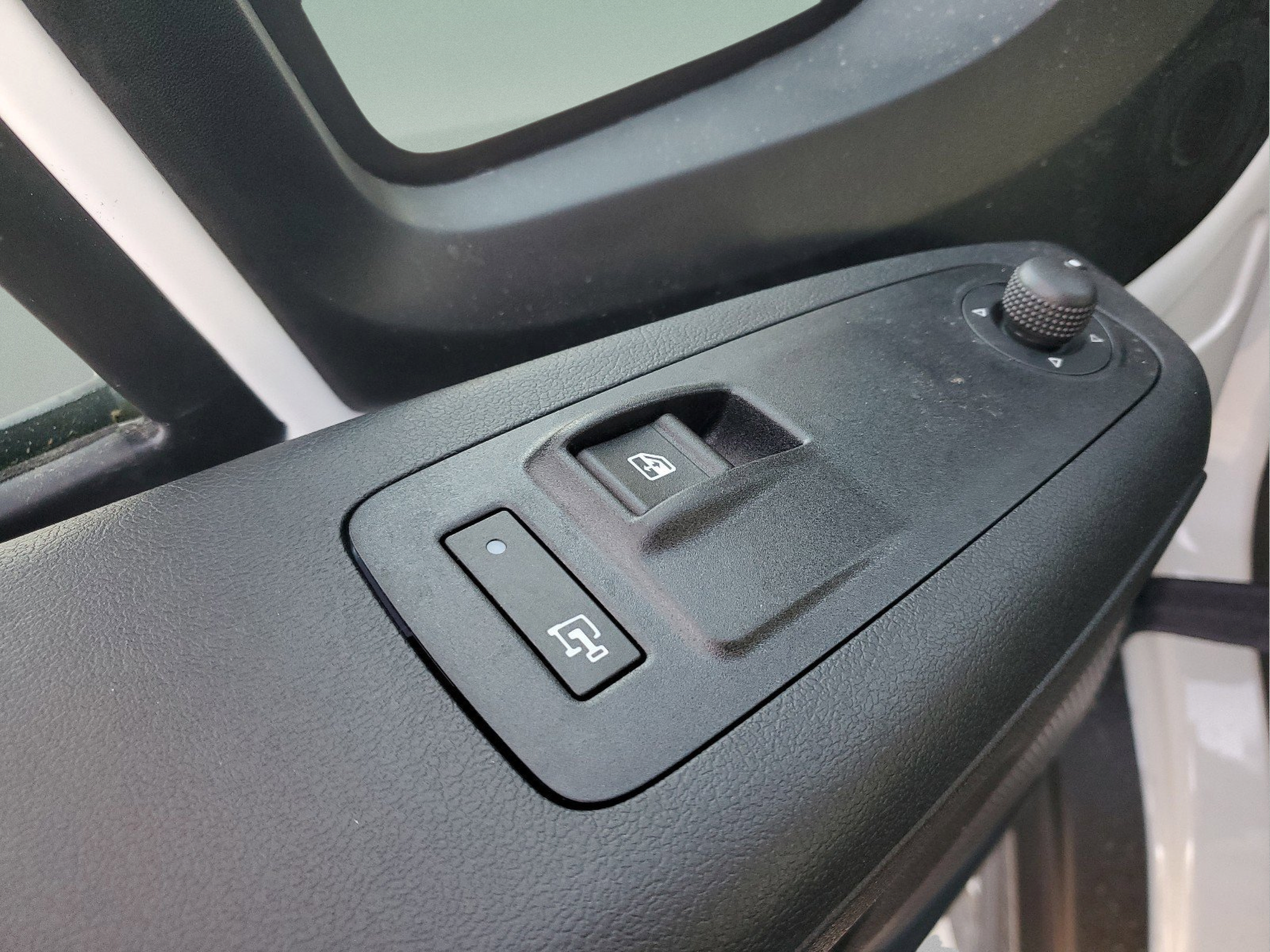 New 2025 RAM ProMaster 3500 FWD image 14