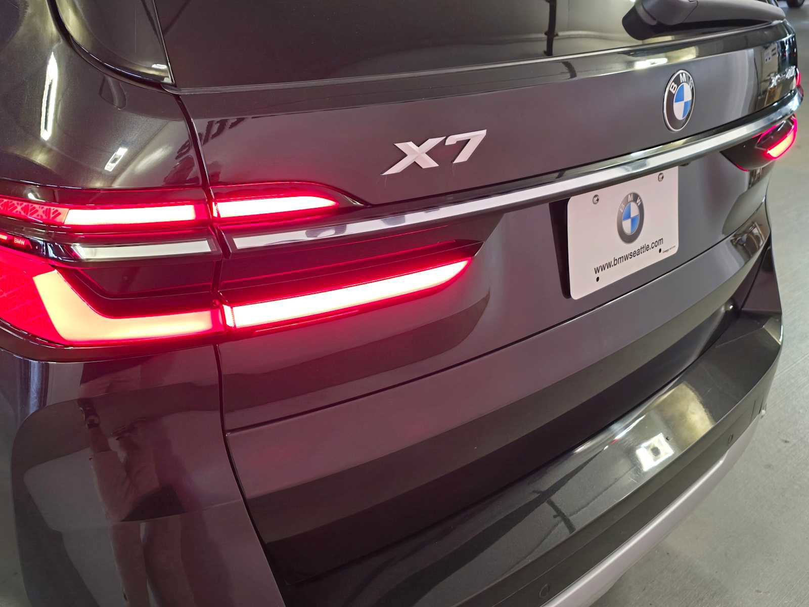 Used 2023 BMW X7 xDrive40i image 7