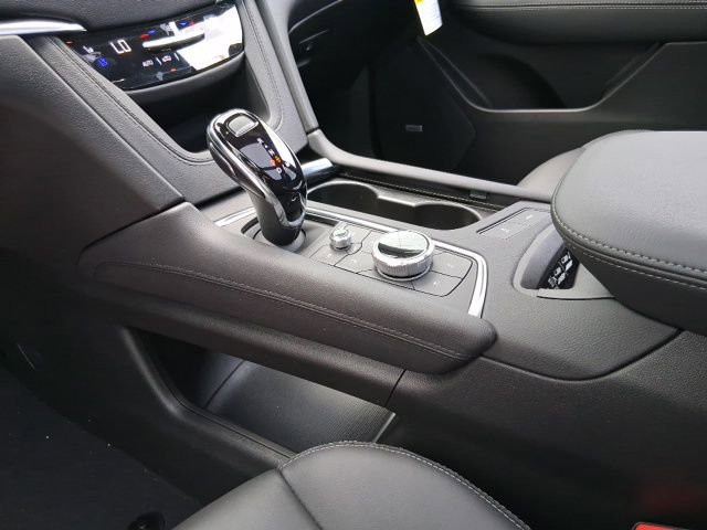 New 2026 Cadillac XT5 Premium Luxury w/ LPO, ONYX Package image 15