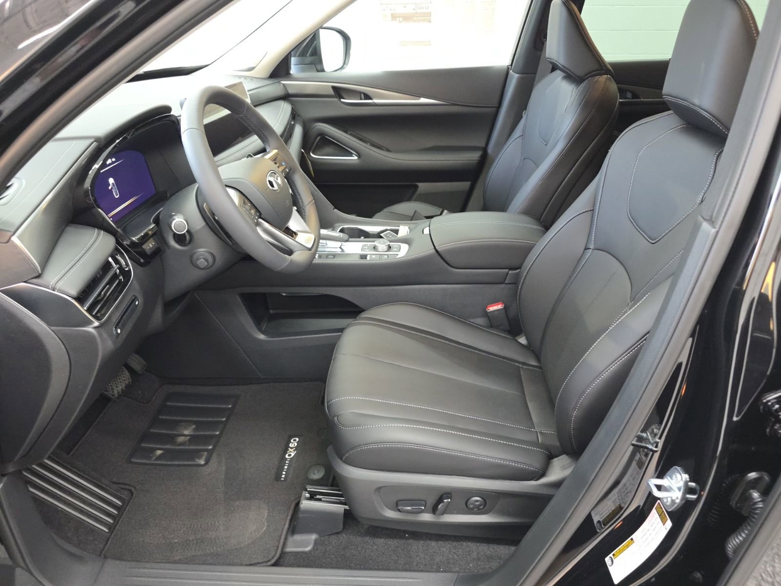 New 2026 INFINITI QX60 Luxe w/ Cargo Package FWD image 29