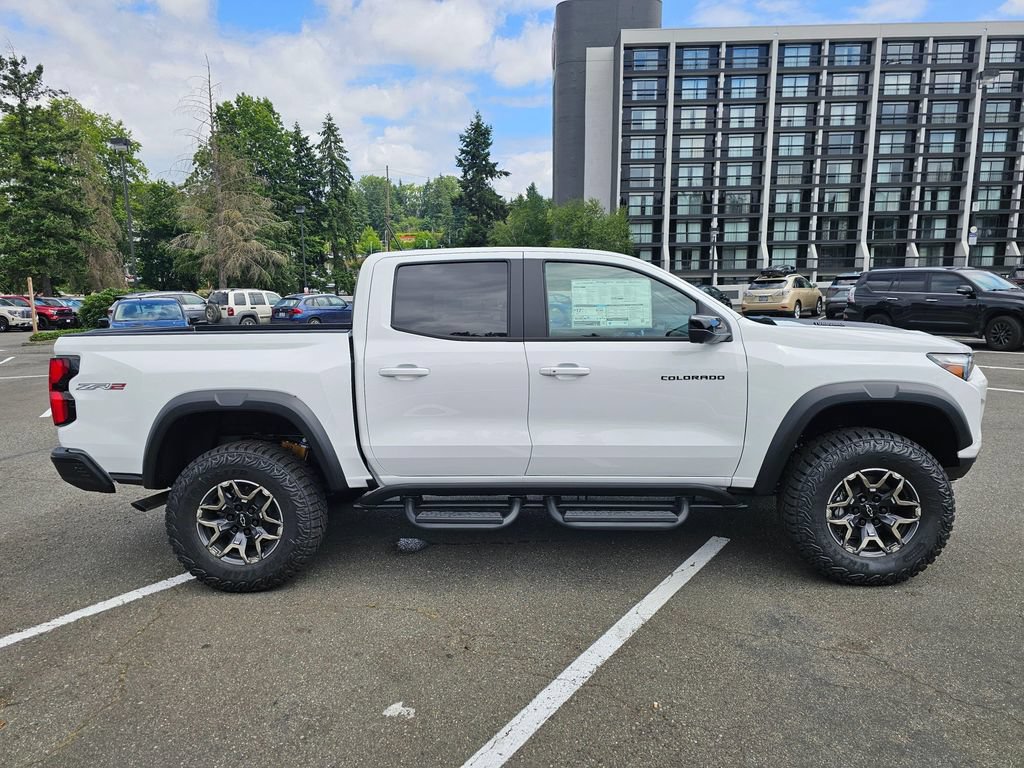 New 2026 Chevrolet Colorado ZR2 w/ Technology Package AWD/4WD image 6