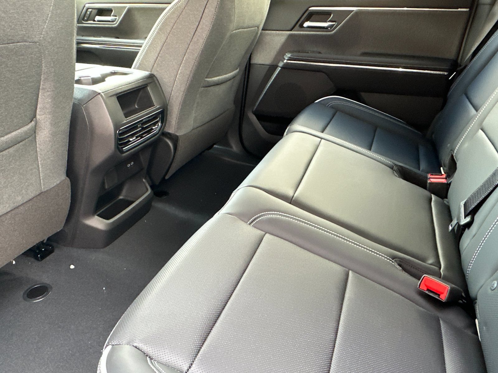 New 2026 GMC Sierra EV Elevation AWD/4WD image 12