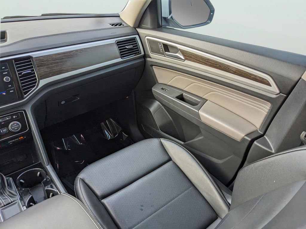 Certified 2023 Volkswagen Atlas SE image 16