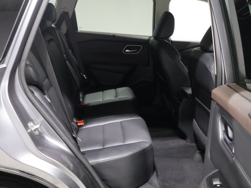 Used 2021 Nissan Rogue SV w/ Premium Package AWD/4WD image 22