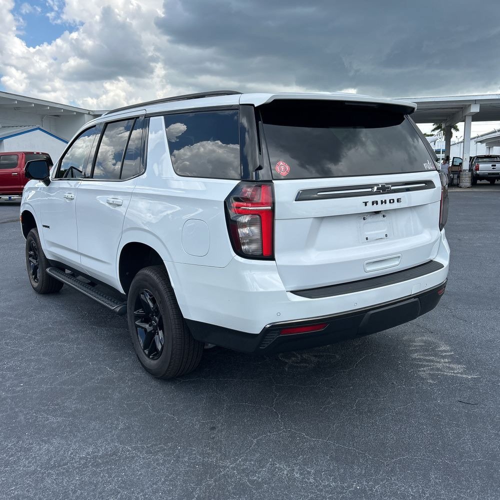 Used 2021 Chevrolet Tahoe Z71 w/ Z71 Signature Package AWD/4WD image 6