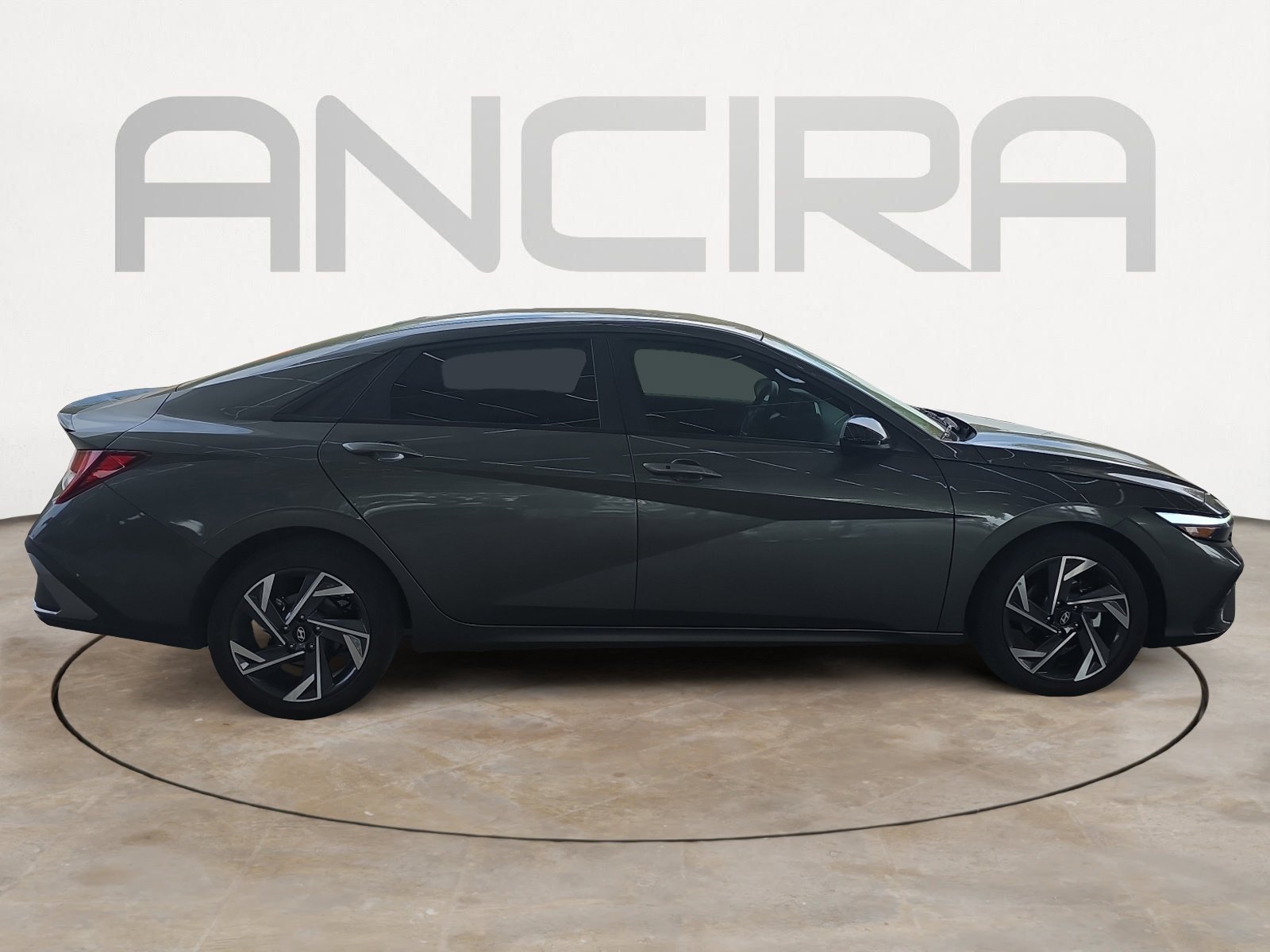 Used 2025 Hyundai Elantra Sport image 9