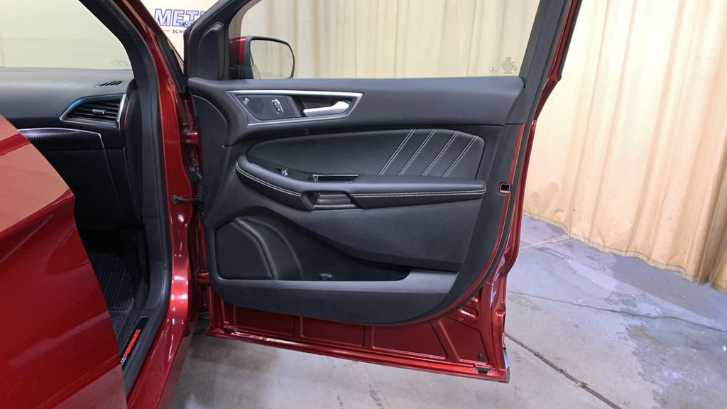 Certified 2019 Ford Edge ST w/ Convenience Package AWD/4WD image 10