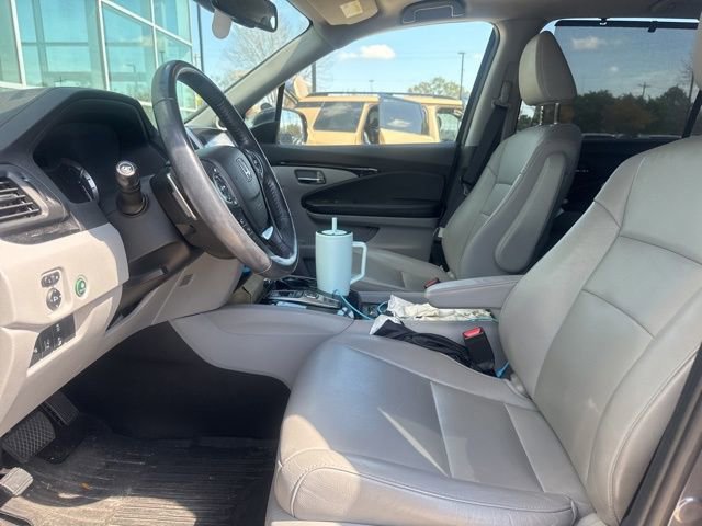 Used 2017 Honda Pilot Touring image 8