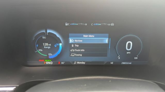 Used 2022 Ford F150 Lightning Pro image 27