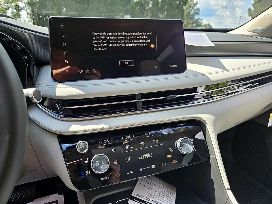 New 2026 INFINITI QX60 Luxe image 19