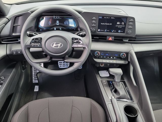 New 2026 Hyundai Elantra Sport FWD image 6
