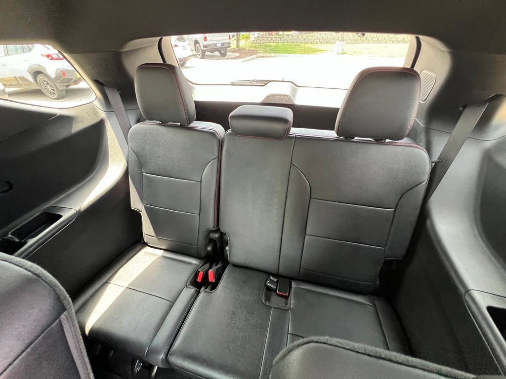 Used 2024 Chevrolet Traverse RS AWD/4WD image 22