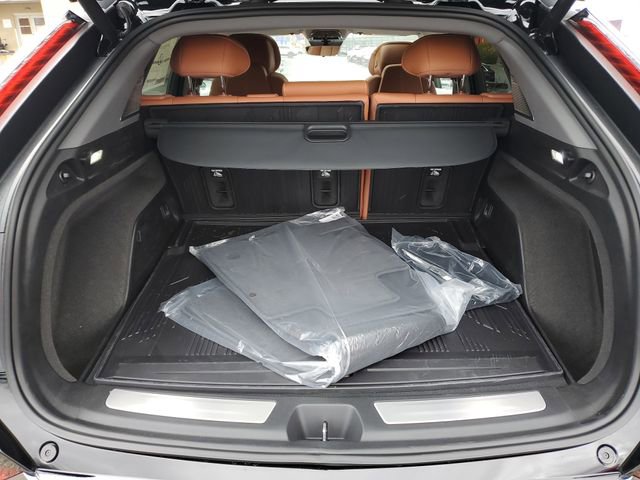 New 2026 Cadillac Optiq Sport 2 w/ LPO, Floor Liner Package image 8
