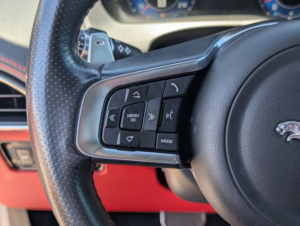 Used 2020 Jaguar F-PACE SVR AWD/4WD image 24