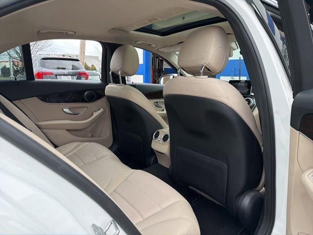 Used 2018 Mercedes-Benz C 300 Sedan image 14