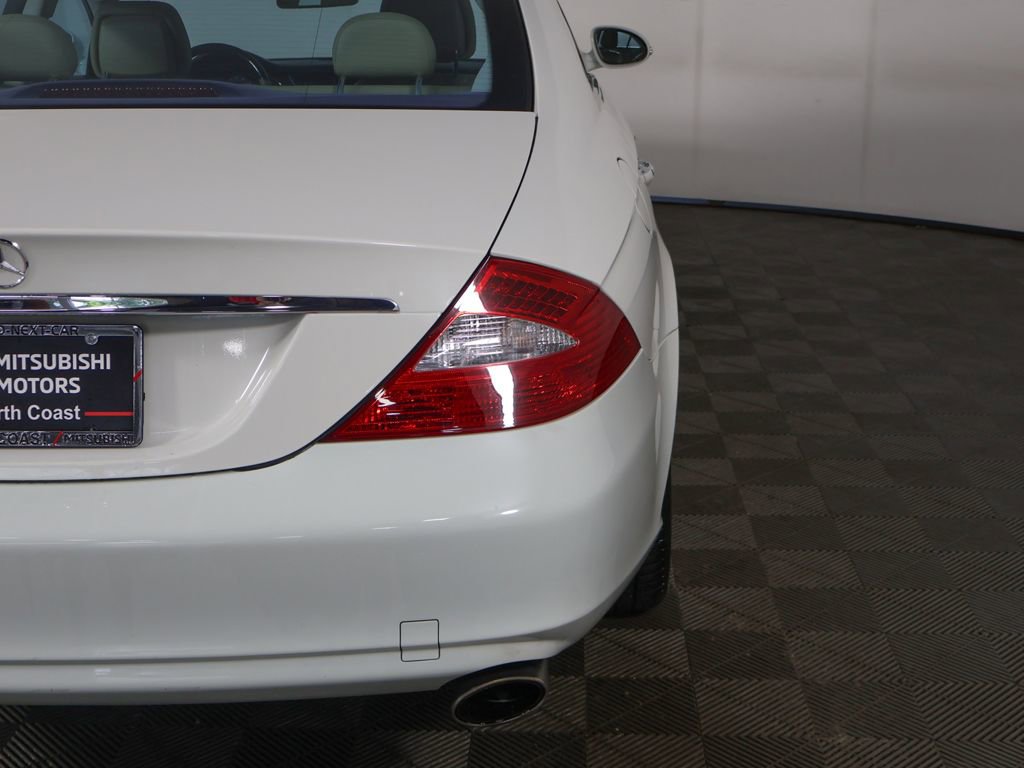 Used 2007 Mercedes-Benz CLS 550 image 15