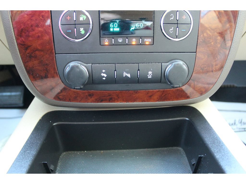 Used 2013 Chevrolet Avalanche LT w/ All-Star Edition RWD image 10