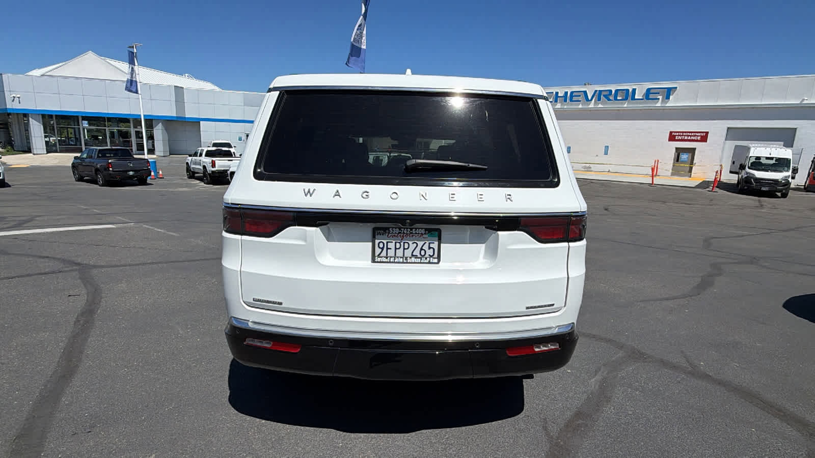 Used 2023 Jeep Wagoneer Series III w/ Preferred Equipment Group AWD/4WD image 6