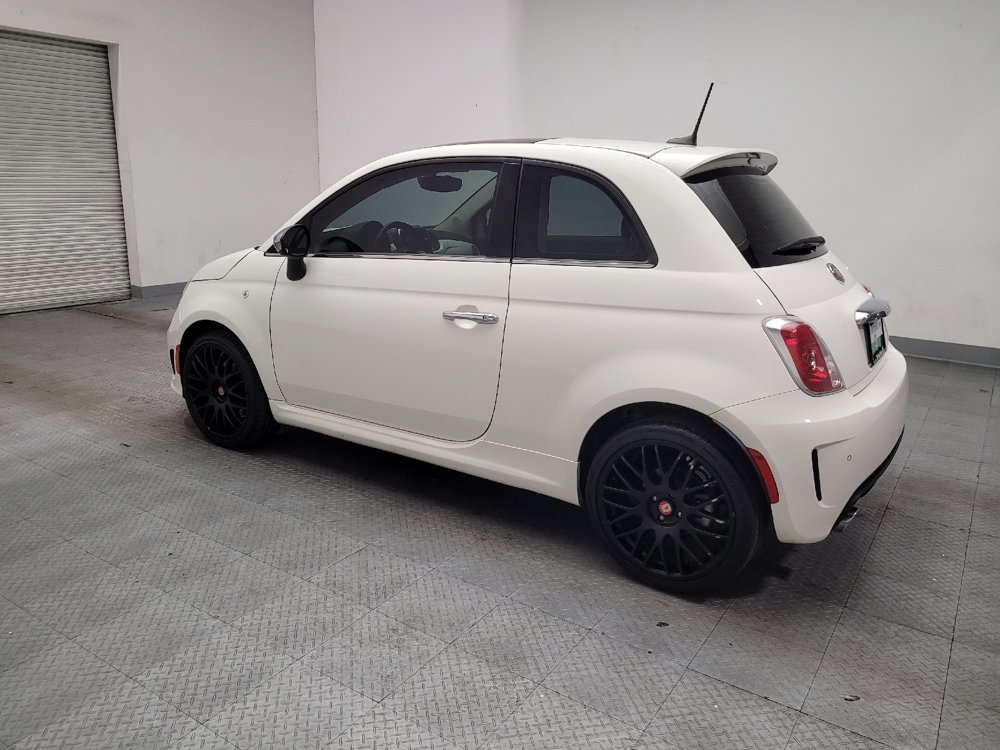 Used 2018 FIAT 500 Lounge FWD image 3