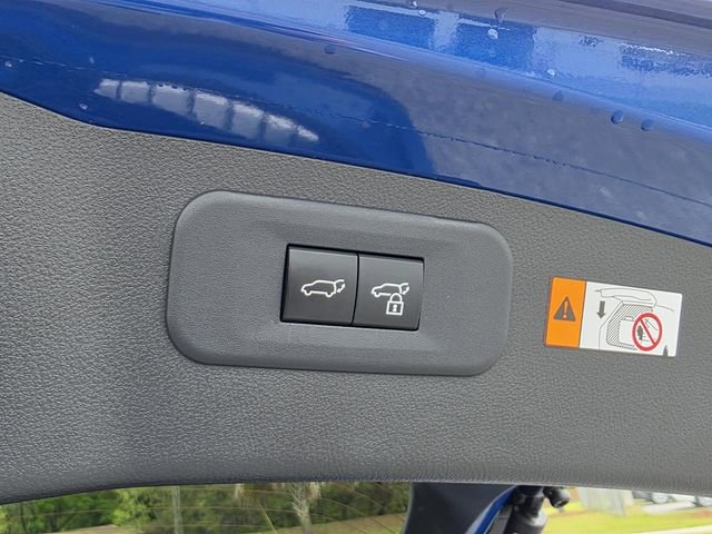 Used 2025 Lexus NX 250 FWD w/ Towing Package (2000 Lbs) image 12