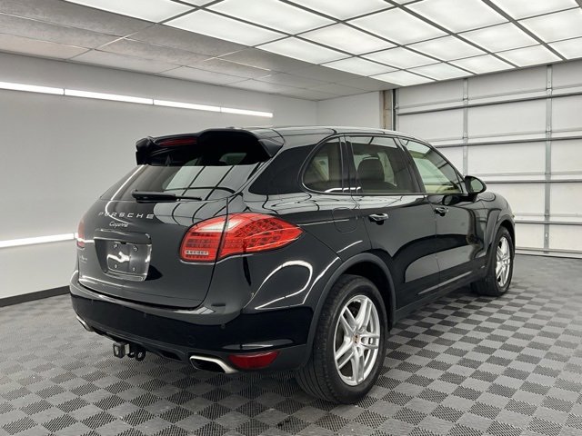 Used 2013 Porsche Cayenne image 24