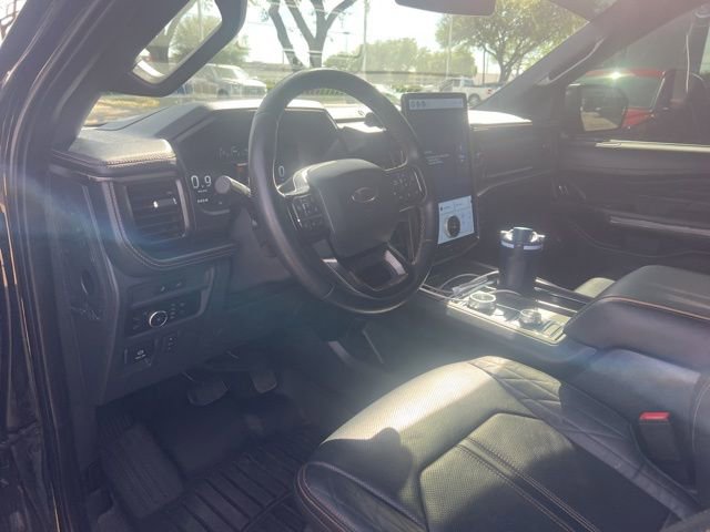 Used 2023 Ford Expedition Platinum image 6