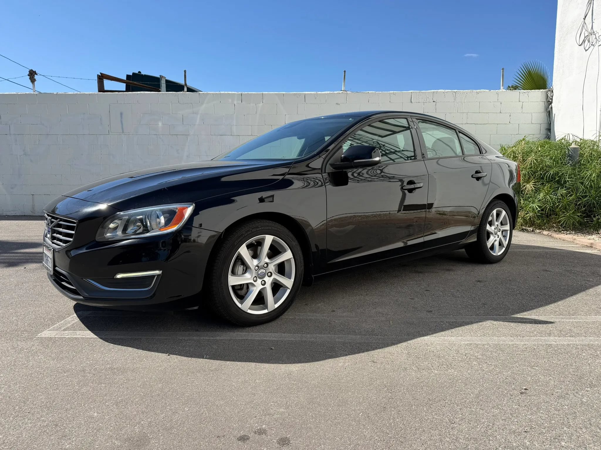Used 2014 Volvo S60 T5 FWD image 1