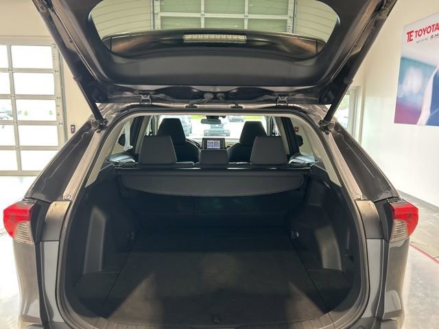 Used 2021 Toyota RAV4 XLE w/ Convenience Package AWD/4WD image 15
