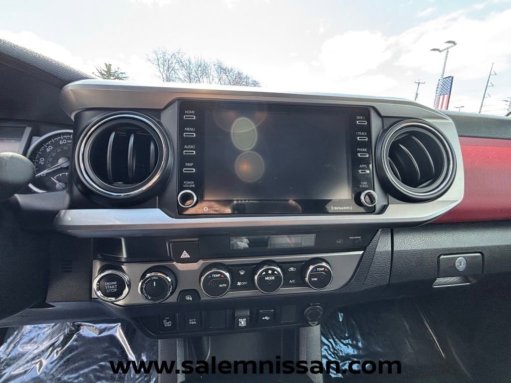 Used 2023 Toyota Tacoma SR5 w/ Technology Package AWD/4WD image 9