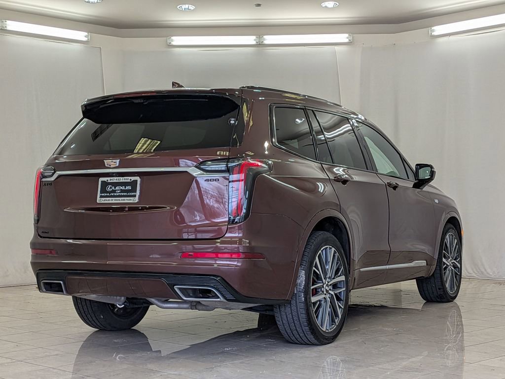 Used 2023 Cadillac XT6 Sport w/ Technology Package image 9
