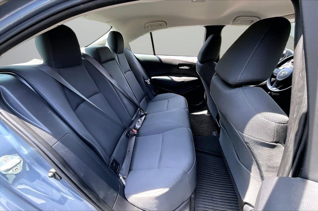 Used 2021 Toyota Corolla LE w/ LE Convenience Package FWD image 23