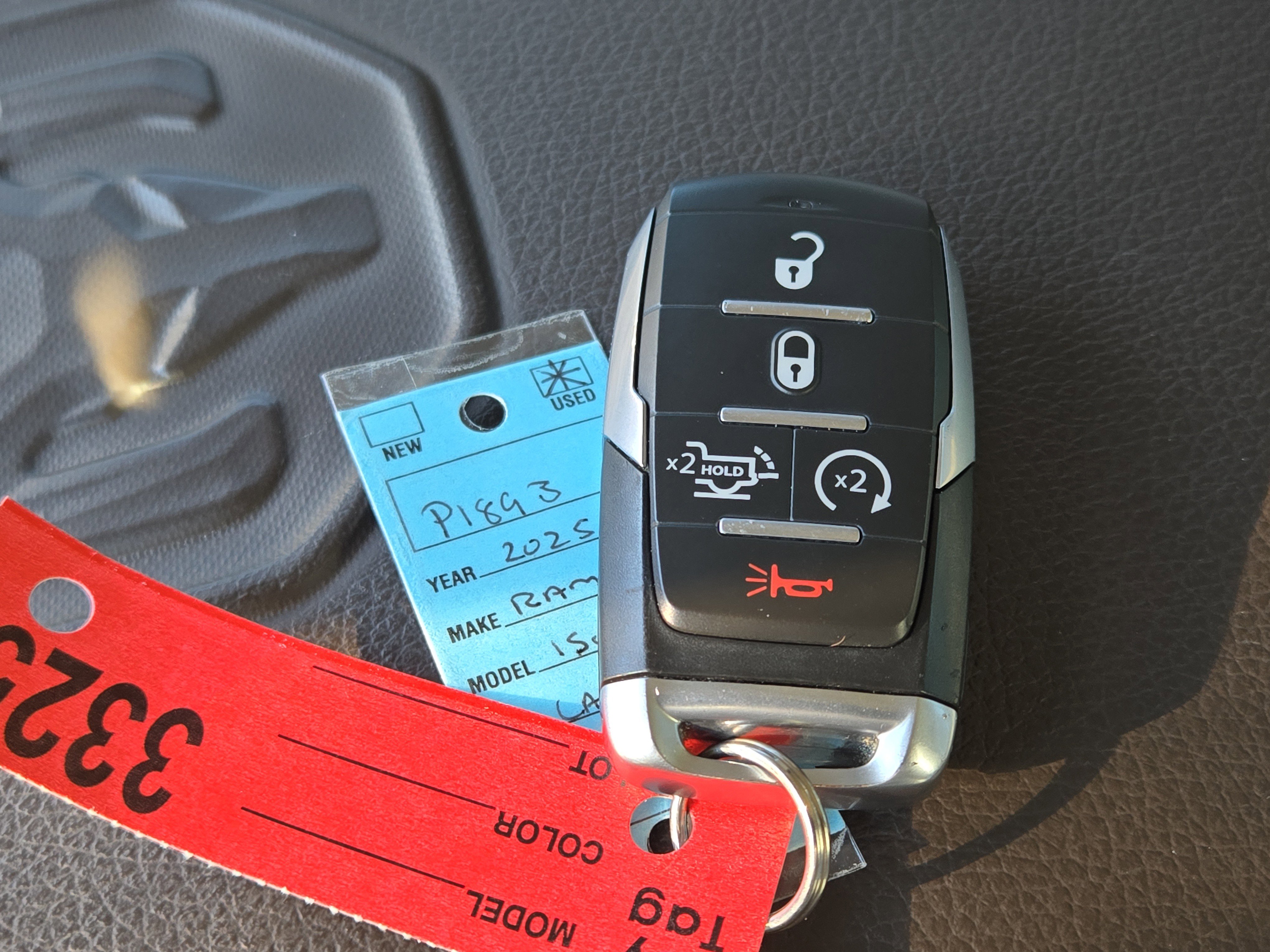 Used 2025 RAM 1500 Laramie image 34