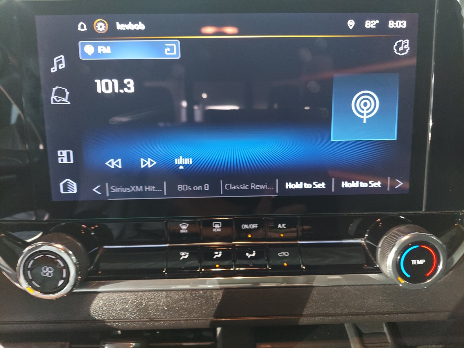 Used 2024 Chevrolet Colorado Trail Boss w/ Technology Package AWD/4WD image 17