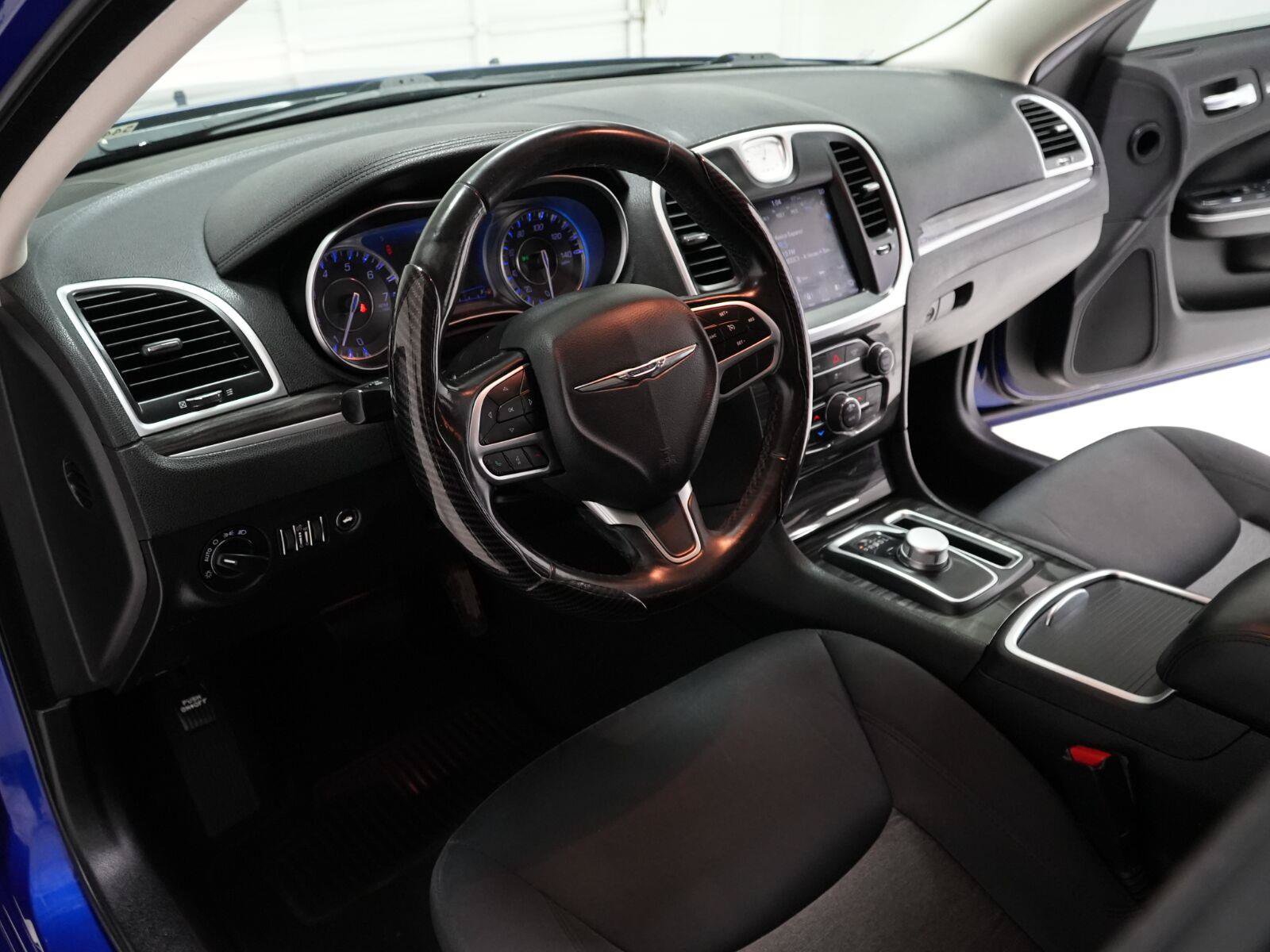 Used 2019 Chrysler 300 Touring w/ Sport Appearance Package RWD image 14