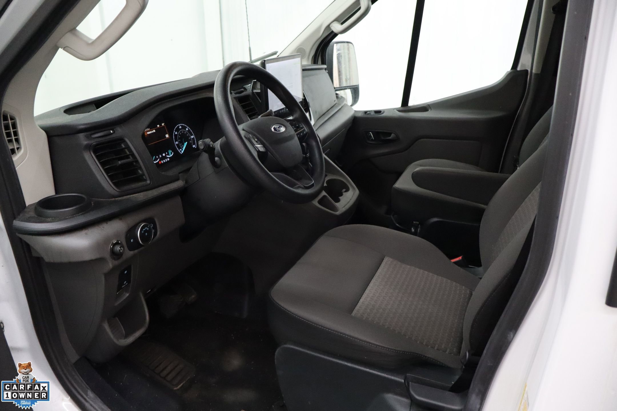 Used 2023 Ford Transit 350 XLT image 23