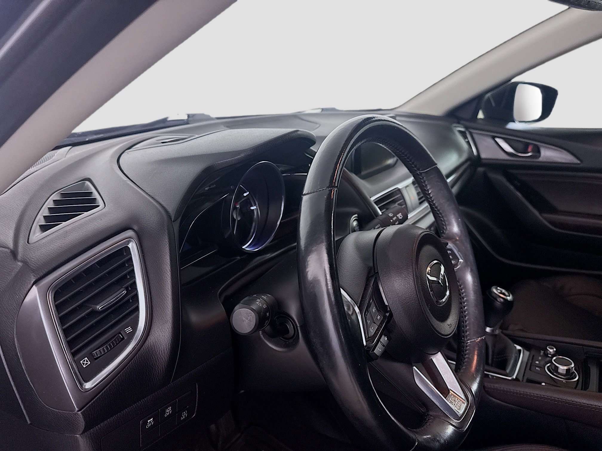 Used 2018 MAZDA MAZDA3 Grand Touring w/ Premium Equipment Package image 22