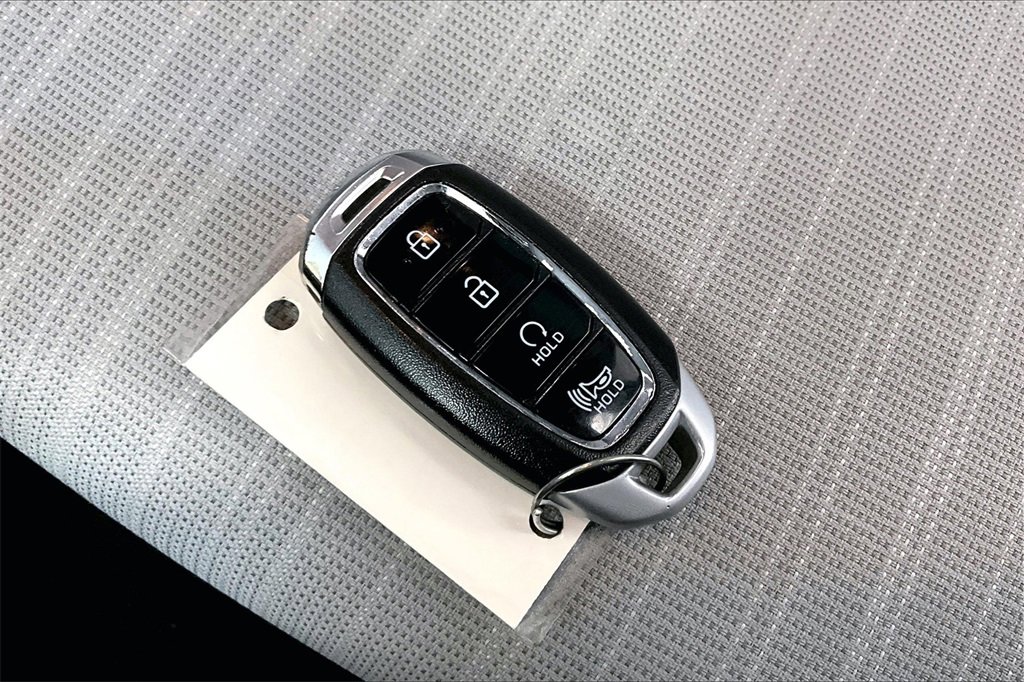 Used 2022 Hyundai Kona SEL w/ Cargo Package image 10