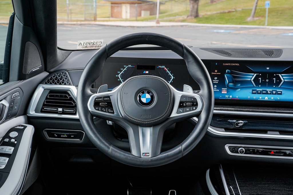 Used 2025 BMW X7 xDrive40i w/ M Sport Package image 13