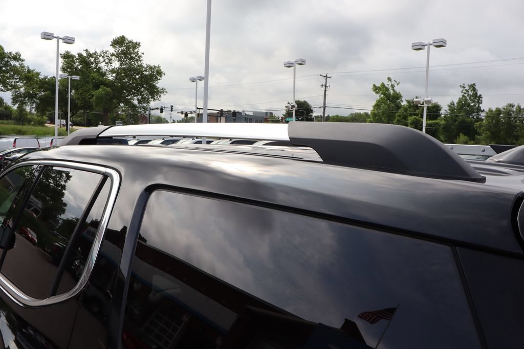 Used 2023 GMC Acadia Denali w/ Trailering Package AWD/4WD image 31