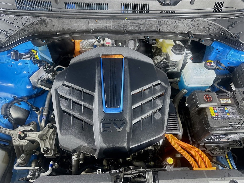 Used 2022 Hyundai Kona Limited image 7