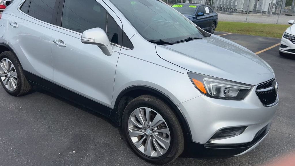 Used 2019 Buick Encore Preferred FWD image 2