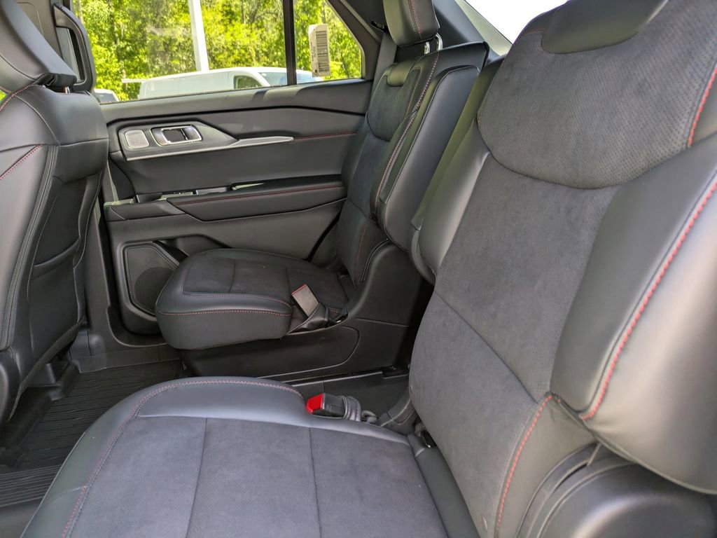 New 2026 Ford Explorer ST image 17