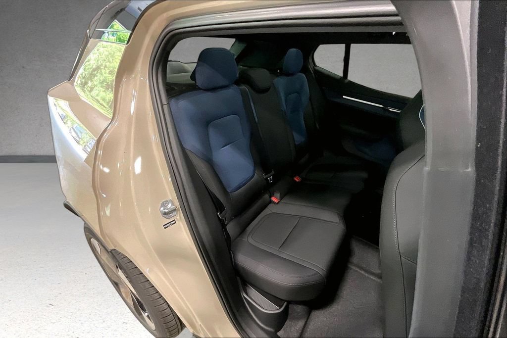 New 2026 Volvo EX30 Ultra w/ Protection Package Premier AWD/4WD image 11