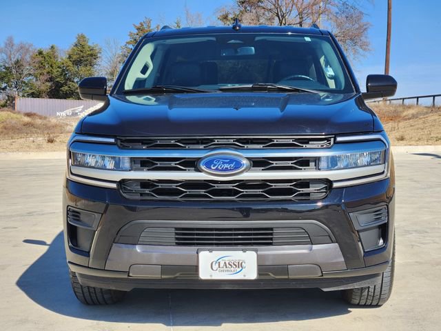 Used 2024 Ford Expedition XLT image 3