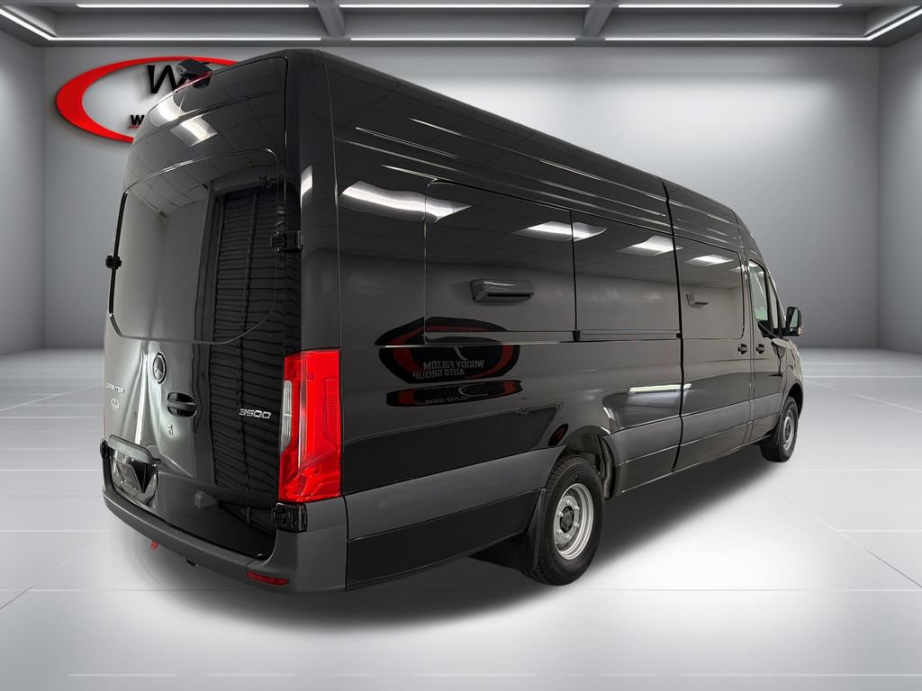 Used 2025 Mercedes-Benz Sprinter 3500 image 6