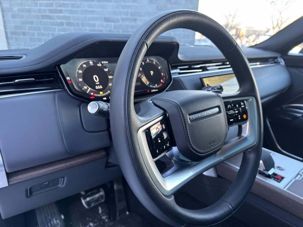 Used 2024 Land Rover Range Rover SE AWD/4WD image 18