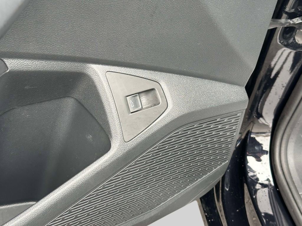 Used 2025 Volkswagen Jetta Sport image 15