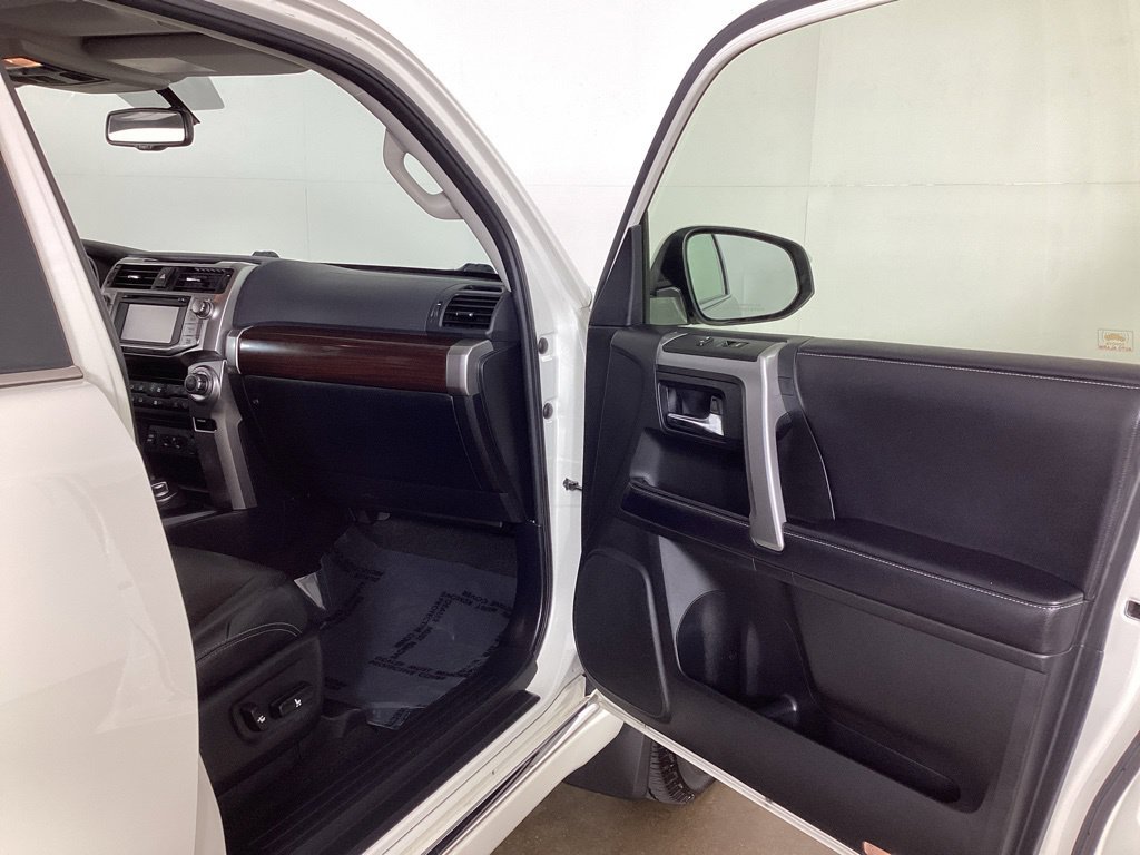 Used 2019 Toyota 4Runner Limited AWD/4WD image 22