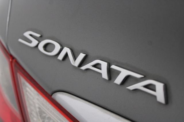 Used 2013 Hyundai Sonata SE FWD image 7
